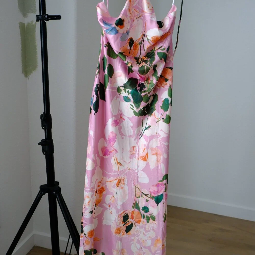 Hello Molly - Feeling Moody Maxi Dress Pink Floral - Size Medium/6 - Picture 7 of 8